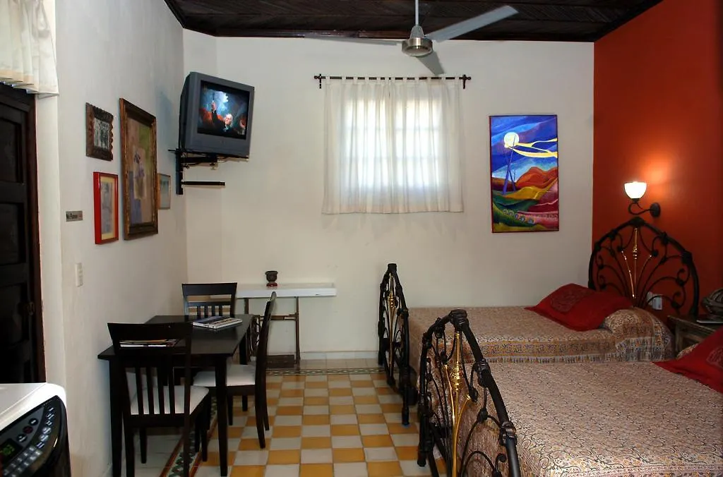 Hotel Machado 马萨特兰