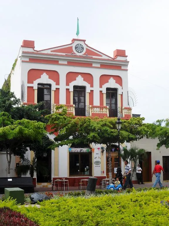 Hotel Machado 马萨特兰 3*,  墨西哥